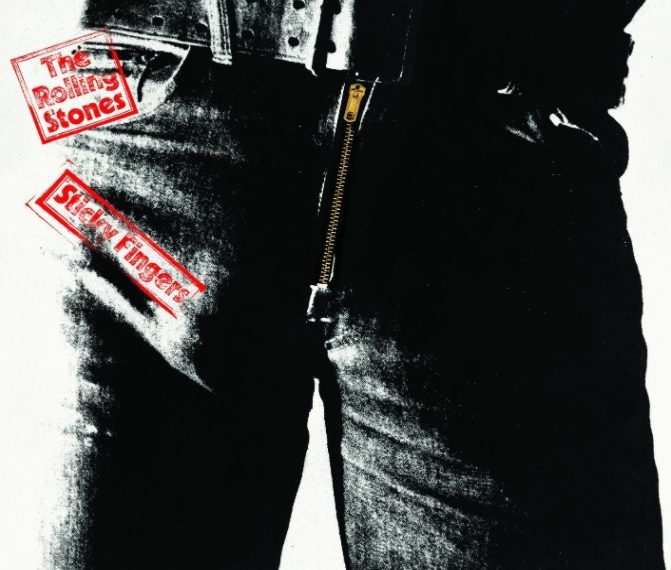 Auf dem Albumcover "Sticky Fingers" von den Rolling Stones ist der Schritt eines Mannes in knallenger Jeans mit deutlichem Abdruck seines Gemächts zu sehen.