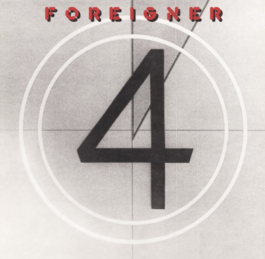 Das Albumcover "4" von Foreigner besteht aus einer großen, schwarzen Vier, die wie ein Countdown aus einem Filmvorspann gestaltet ist.