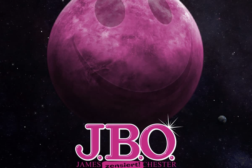 Das Albumcover "Planet Pink" von JBO zeigt das Weltall. In der Mitte hängt ein großer, rosa Mond als lachender Smiley.