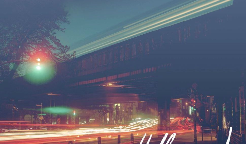 Das Albumcover "Hollywood" von Madsen zeigt eine Hamburger Brücke bei Nacht.