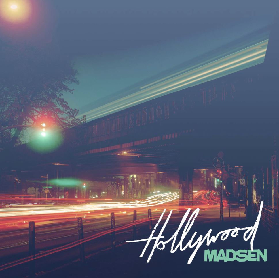 Das Albumcover "Hollywood" von Madsen zeigt eine Hamburger Brücke bei Nacht.